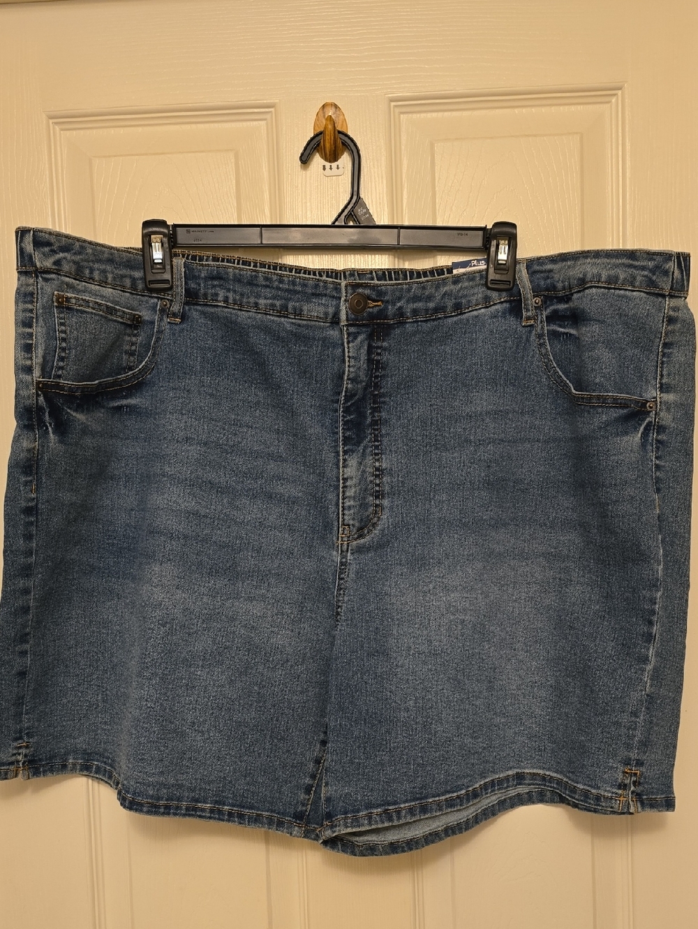 Terra & Sky Blue Denim Shorts — Plus Size